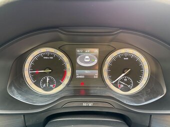 Predám Škoda kodiaq 4x4 obsah 2 liter ročník 2018 - 4