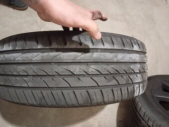 Predám Letné pneu na diskoch 205/55R16 - 4