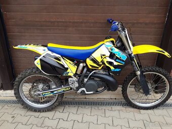 Suzuki RM 250 2T - 4
