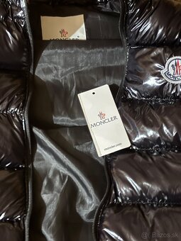 Moncler lesklá vesta - 4