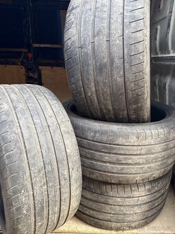 275/35 R22 GoodYear EAGLE F1 Asymmetric 3 - 4
