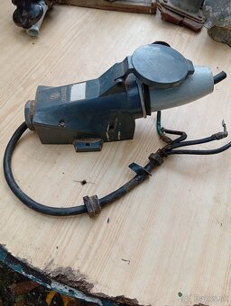 Predam zásuvky na 380V/400V - 4