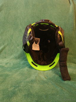 Lyžiarska helma - 4