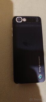 Nokia  Sony Ericsson - 4