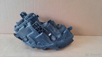 predné halogén svetlo VW Passat B8 - 4