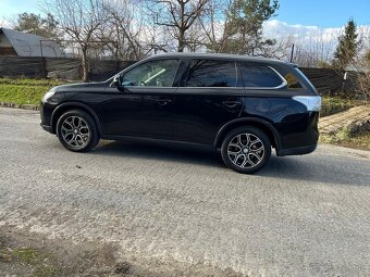 Mitsubishi Outlander 2.2 DI-D Intense+ A/T - 4