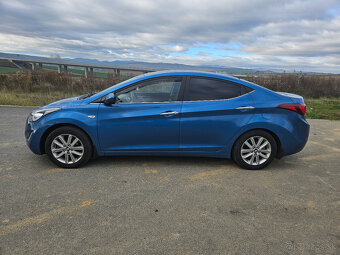 Hyundai Elantra benzín+LPG - "REZERVOVANÉ" - 4