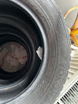 Yokohama 215/60 R16 - 4