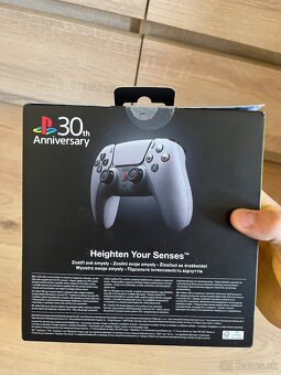 PS5 Dualsense 30th Anniversary Limited Edition - 4