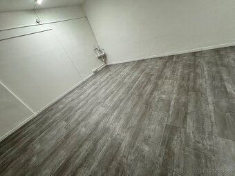 Predam vynilovu podlahu - 4