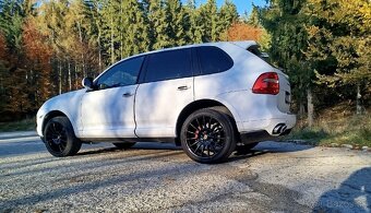 PORSCHE CAYENNE 957. 4,8. V8 4X4 - 4