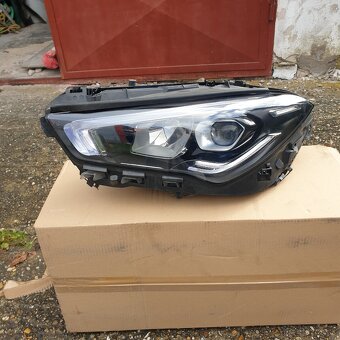 Mercedes CLA Svetlomet - 4