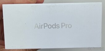 Apple AirPods Pro 3 - 4