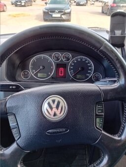 Predám Volskwagen Multivan T5 Concert Sport Highline - 4