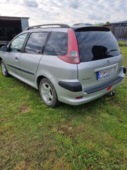 Predam Peugeot 206 1.4 benzín r.v 2006 - 4