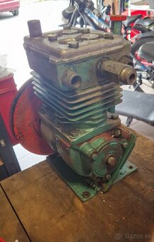 Kompresor 2 valec LIAZ - 4