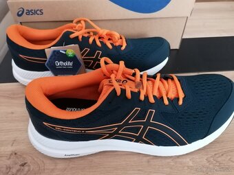 Predám pánske bežecké tenisky Asics - 4