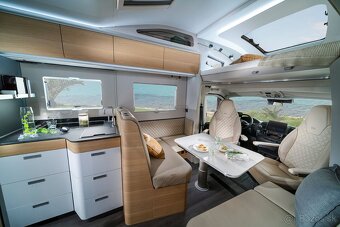 Prenájom karavan alkovňa Adria Coral XL 660SL - 4