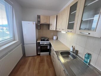 Prenájom 2,5 izb. bytu - 4