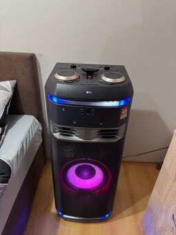 Domáci zábavný systém LG XBOOM 1800W s karaoke a DJ efektmi - 4