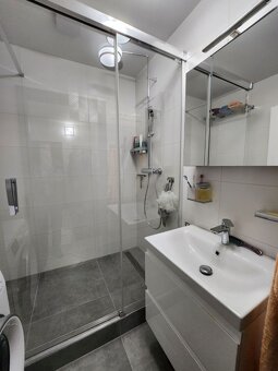 3iz.byt 62m2 + logia,nová kúpeľňa a WC,Dubnica nad vahom - 4