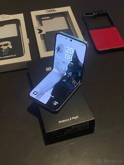 Samsung Galaxy Z Flip 5 256GB - 4