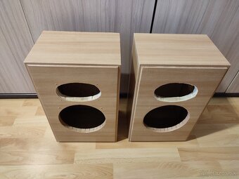 Prázdne repro bedne Tesla ara 825 - 4