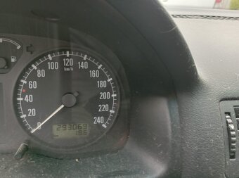 Škoda octavia 1.6i GLX ND - 4