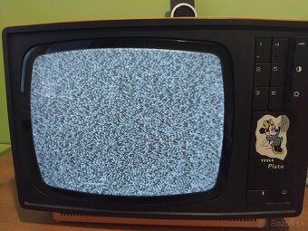 Televízor TESLA Pluto - 4