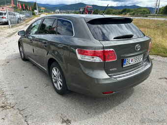 Toyota Avensis Combi 2.0 D-4D - 4