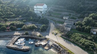 Pozemok s možnosťou kotvenia člna – výnimočná príležitosť na - 4