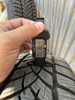 16" Elektrony 5x112 so zimnymi pneumatikami 215/60 R16 - 4