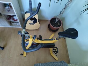 Predám, bundu, stacionárny bicykel a korčule na ľad - 4