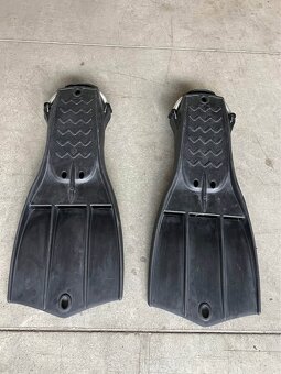 AQUALUNG ROCKET FIN 2 - 4