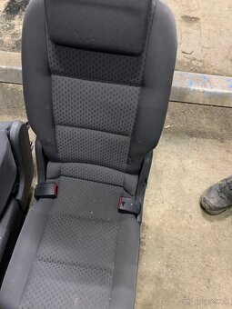 Sedačky z vw touran - 4