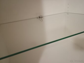 Presklená komoda - 4