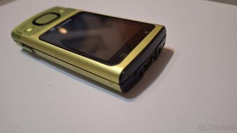 Nokia 6700s - 4