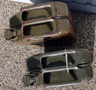 Plechové kanistre (bandasky) - 4