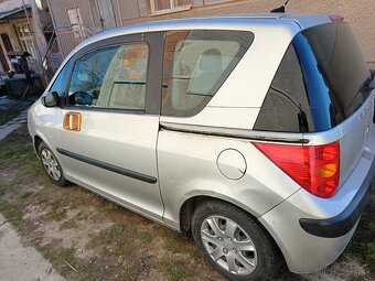 Peugeot 1007 - 4