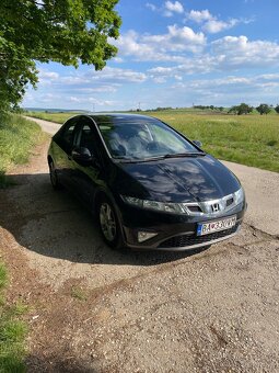 Honda Civic 8g 1.8 - 4
