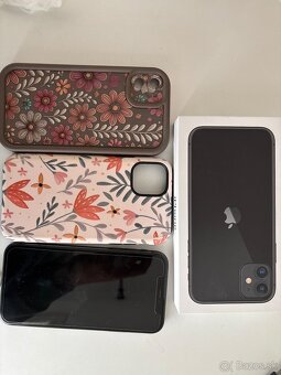 iPhone 11 - 4