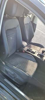Volkswagen Passat Variant Highline 2.0 TDi - 4