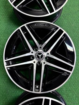 Mercedes V-Class AMG R19 original - 4