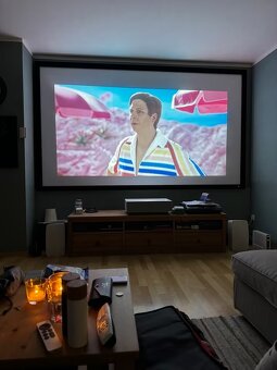 LG CineBeam HU715QW 4K Laser TV Beamer + platno - 4