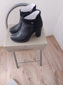 Kožené krátke čižmy,č.39 - 4