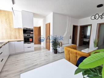 Predaj moderného 3-izbového radového domu v tichej lokalite - 4