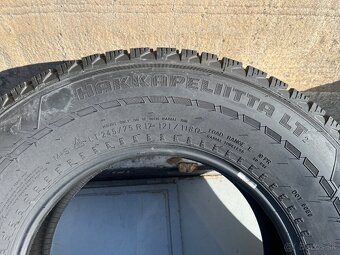 Zimne pneu Nokian Hakkapeliitta LT2 245/75 R17 - 4