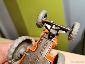 Dinky toys traktor Field Marshal - 4