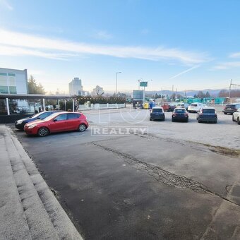 Polyfunkčná budova – Trenčín, Zlatovce - Bratislavská ul. - 4