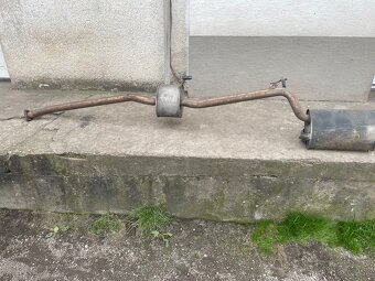 Výfuk - 4